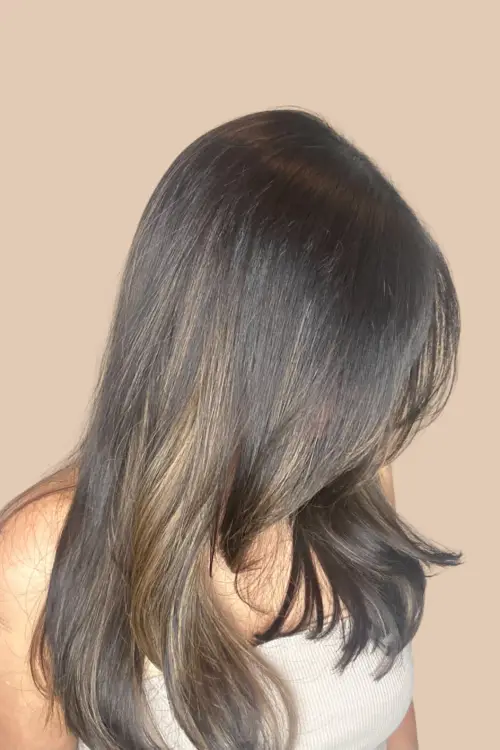 beautiful wig in balayage color